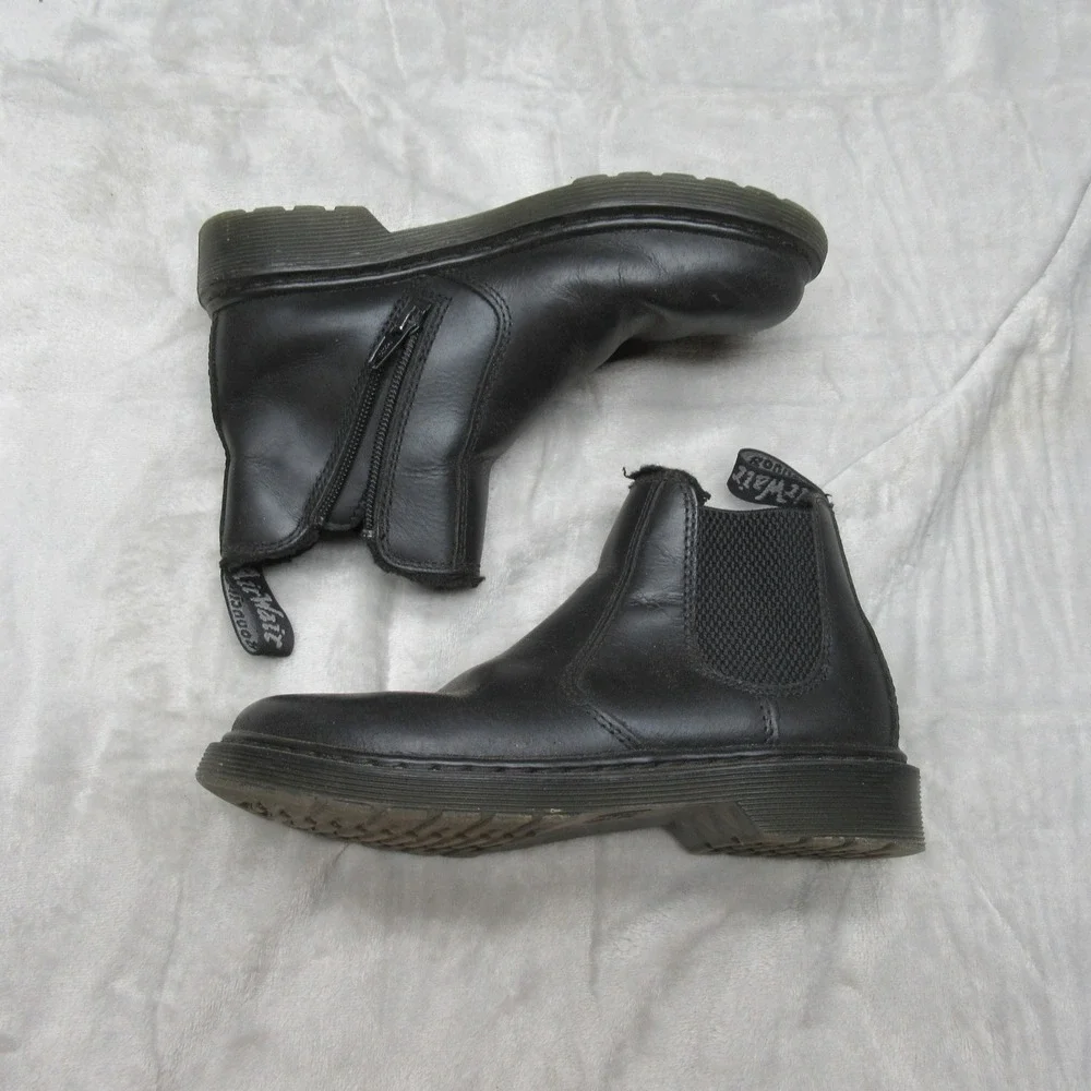 Dr Martens‎ Kids Boot 3 Black Leather Side Zip Faux Fur Line Ankle Leonore Mono